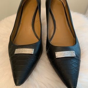 Coach black on black snakeskin pump 9.5